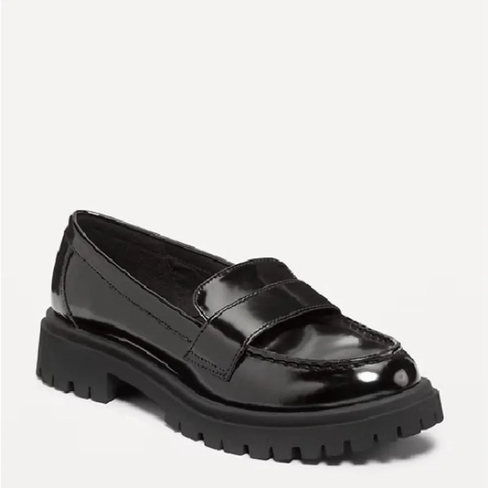 Kid’s Black Patent Lug Sole Penny Loafers Size 12
